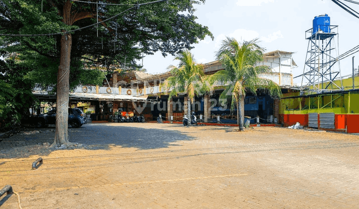 RUMAH USAHA BANGUNAN KOMERSIAL EX RESTO DI PINGGIR JALAN DEPOK 1