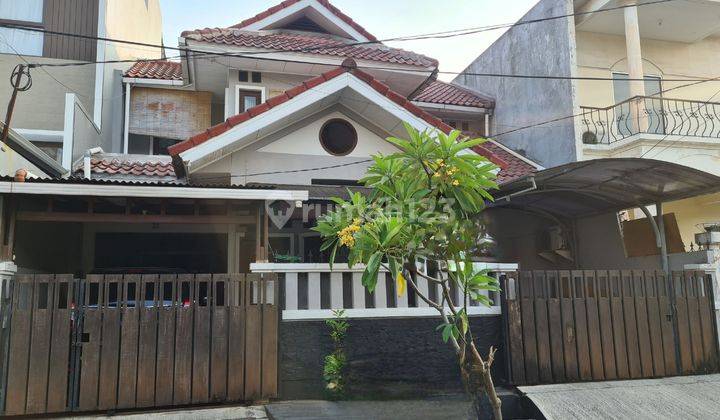 Rumah Dalam Kawasan Komplek Di Kayu Putih, Jakarta Timur 1