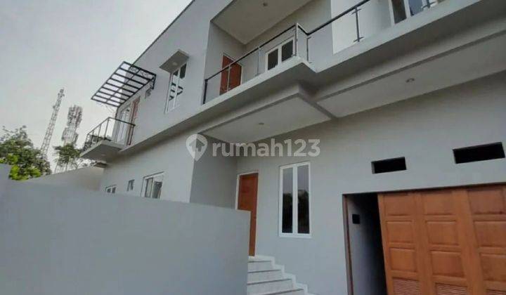 2 Unit Rumah Brandnew 3 Lantai di Duren Sawit Jakarta Timur 1