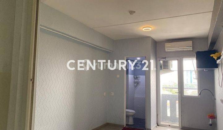 Unit Apartemen Green Pramuka City 2