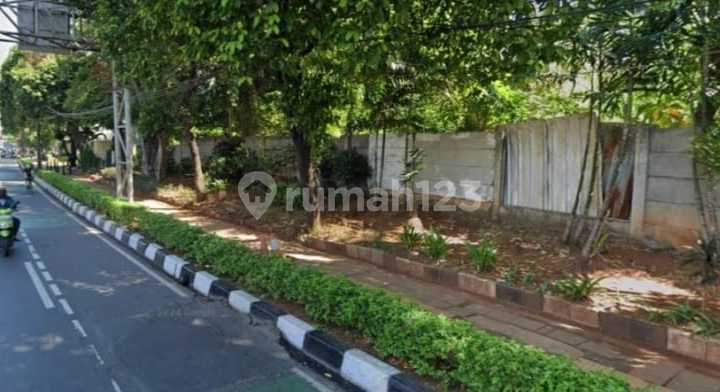 TANAH STRATEGIS DI GATOT SUBROTO SETENGAH HARGA NJOP 2