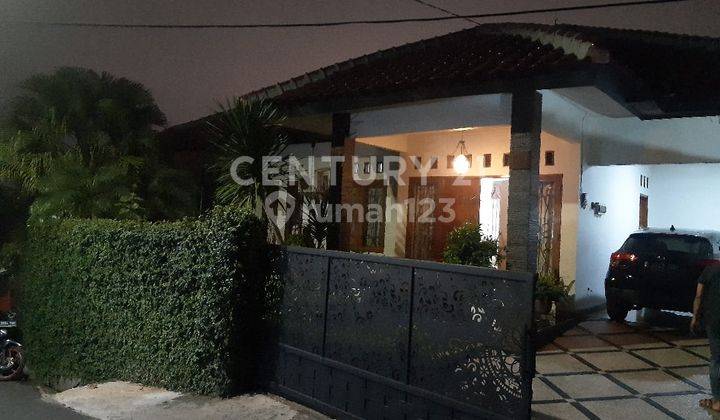 RUMAH STRATEGIS DAN NYAMAN DI PINGGIR JALAN CILILITAN KRAMAT JATI 2