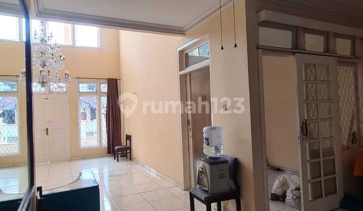 Rumah 2 Lantai di Kompleks Eramas Cakung 2
