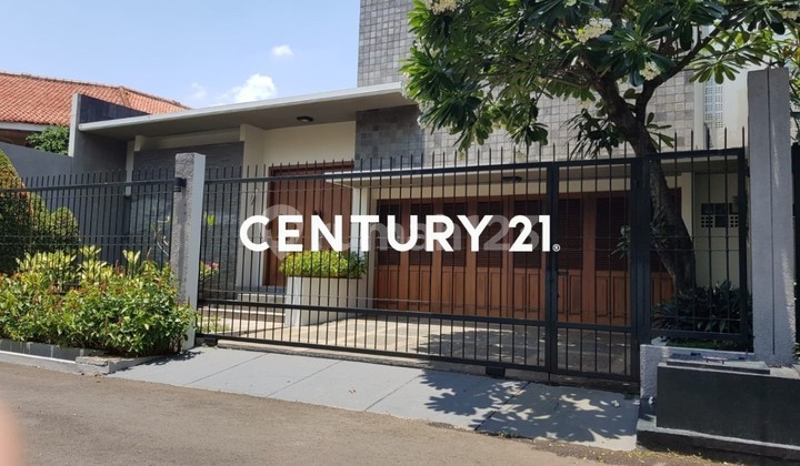 For Sale House in Kemang Area, South Jakarta