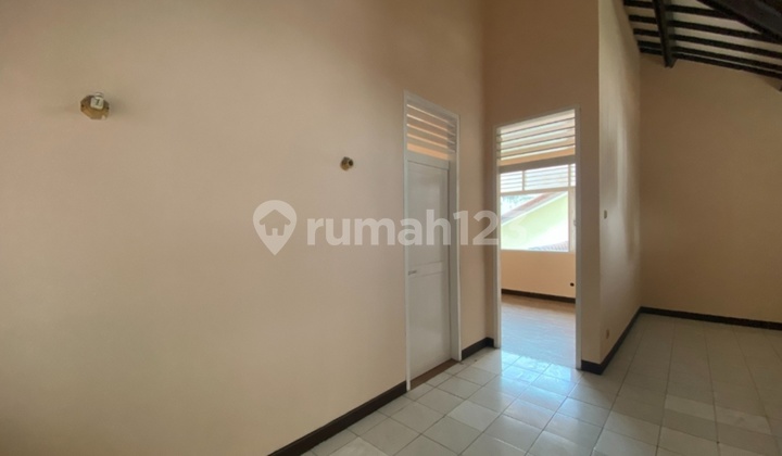 Rumah Lama Lokasi Super Premium Dalam Komplek Di Kebayoran Baru 2