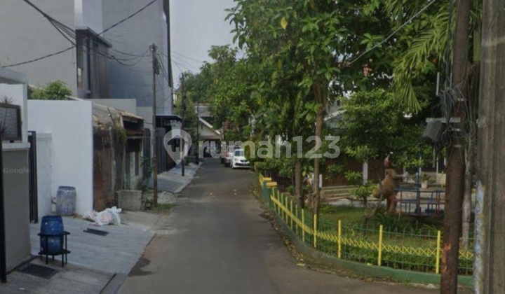 HOUSE FOR SALE IN RAWAMANGUN, LAND PRICE ONLY, NEAR PARK AND MOSQUE 2