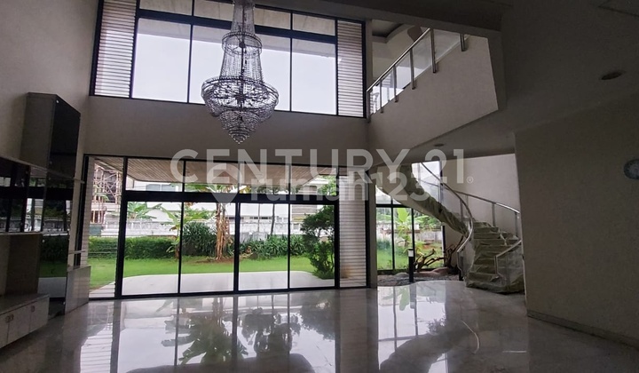 Large House Spacious Parking Suitable for Office Main Road in Permata Hijau Large House Spacious Parking Suitable for Office Main Road in Permata Hijau