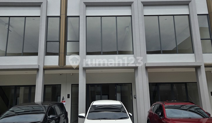 For Sale 2-Story Shop House in Gading Serpong Tangerang Near Toll Road, City Center, Still New For Sale 2-Story Shop House in Gading Serpong Tangerang Near Toll Road, City Center, Still New
