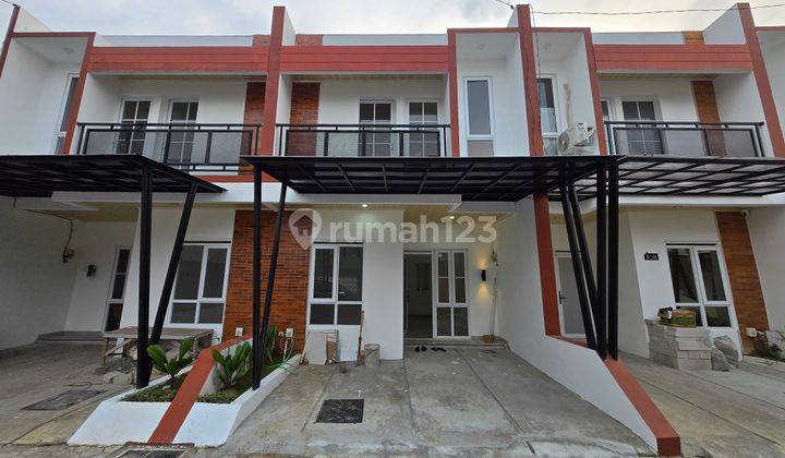 RUMAH 2 LANTAI DI JAKARTA SELATAN SUPER STRATEGIS BANGET SELANGKAH KE HALTE BUSWAY DAN UNIVERSITAS BUDI LUHUR GA NYESEL 1
