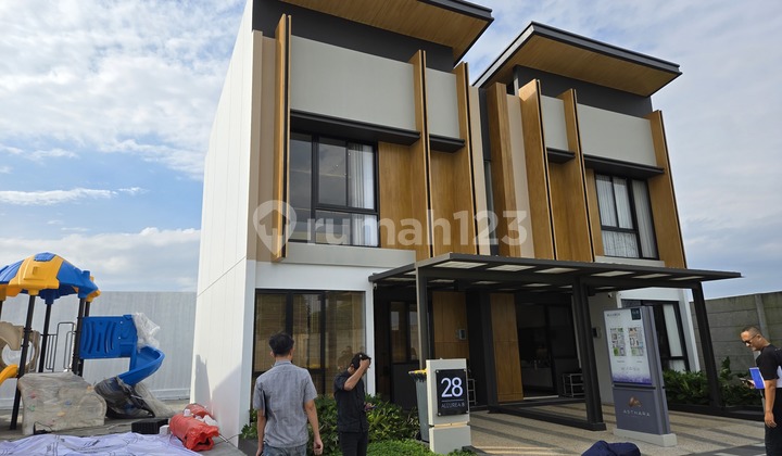 DIJUAL RUMAH 2 LANTAI DI TANGERANG DEKAT BANDARA DAN TOL STRATEGIS BANGET KEMANA MANA DEKAT 2