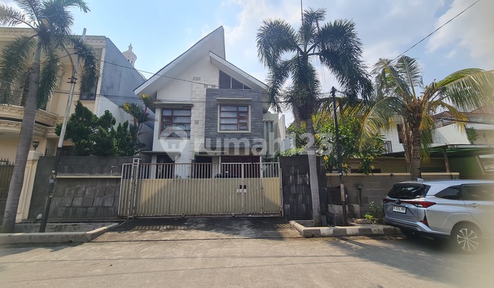 Rumah 2 Lantai Rapi dan Siap Huni Bebas Banjir Green Garden 2