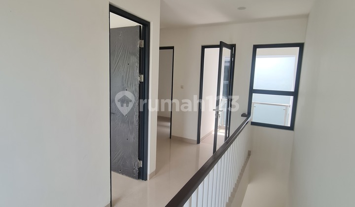 Rumah 2 Lantai Konsep Minimalis Cluster Exclusive di Joglo Jakarta Barat 2