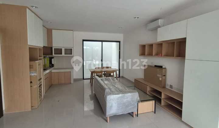 New Ready-to-Occupy Furnished House in PIK 2 California Cluster