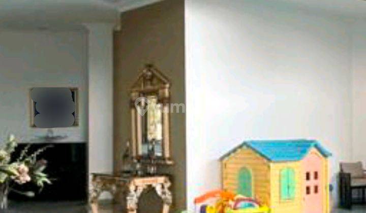 Rumah Hook Bagus Di Dalam Komplek Intercon