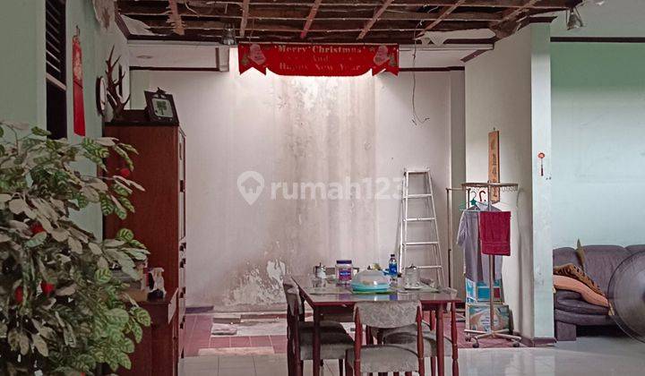 Kav Dki Meruya Utara Rumah 2 Lantai Hadap Barat Hitung Tanah 2