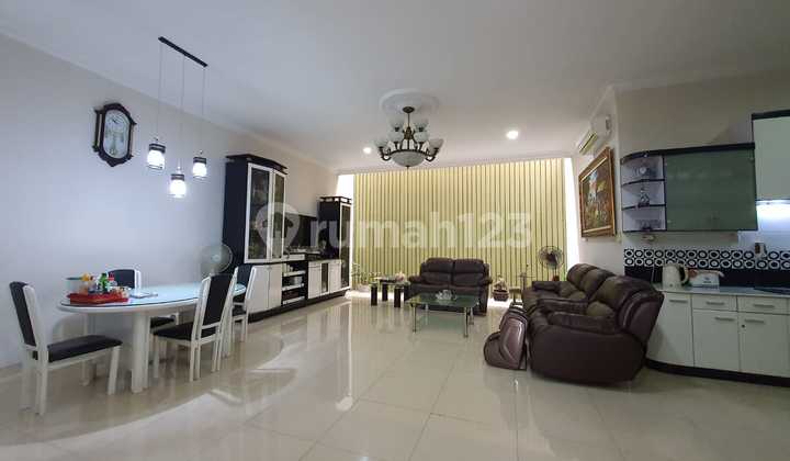 Puri Indah Rumah 2 Lantai Hadap Timur Puri Indah Rumah 2 Lantai Hadap Timur