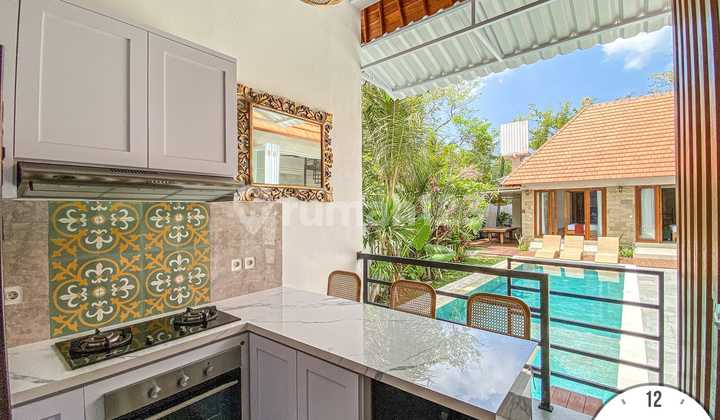 Bumbak Umalas Villa Furnished With Private Pool