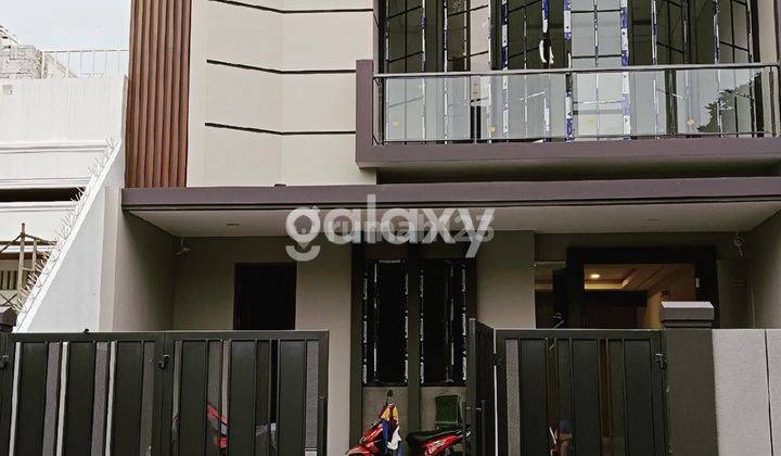 Rumah Baru 3 Lantai Permata Buana 1