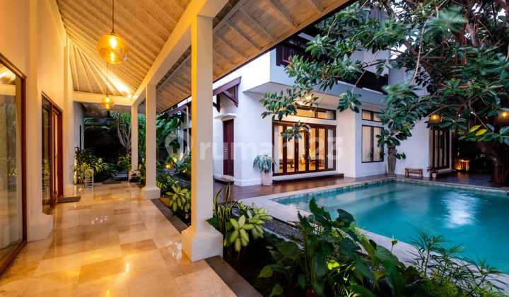 Berawa Villa Tropis Modern Fully Furnished 2