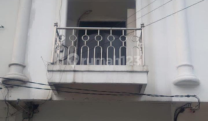 For Rent 4-Storey Shop House in Rawamangun, East Jakarta 1