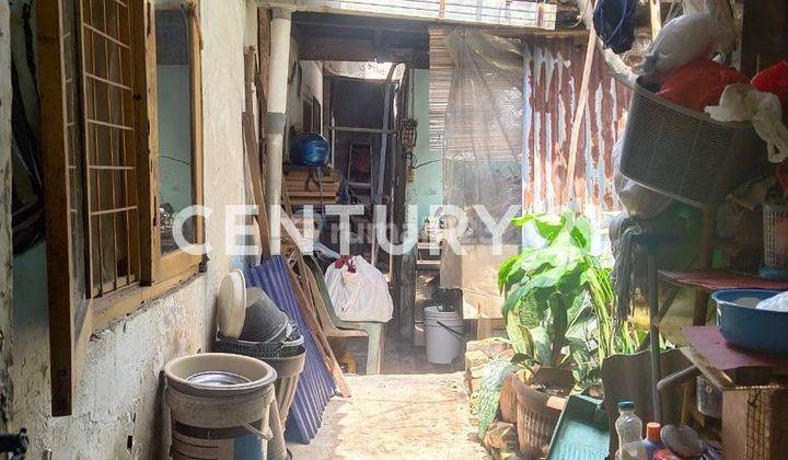 Dijual Rumah Tua Hitung TanahI Super Strategis  DiCempaka Putih 2