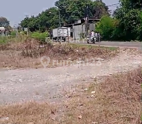 LAND SUITABLE FOR SHOWROOM, RESTAURANT OR GAS STATION IN SETU BEKASI LAND SUITABLE FOR SHOWROOM, RESTAURANT OR GAS STATION IN SETU BEKASI