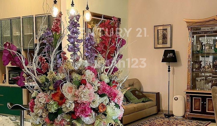 BEAUTIFUL 2½-STORY HOUSE READY TO OCCUPY IN EAST TEBET