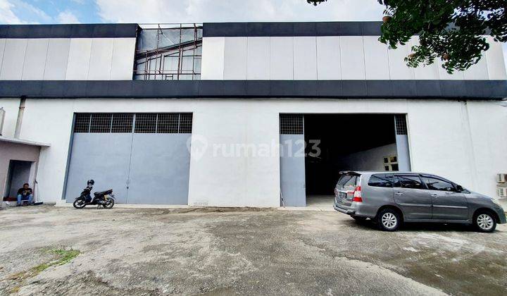 Dijual Gudang Jl. Padang Letda Sujono 4