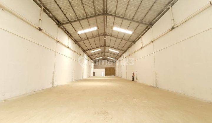 Disewakan Gudang Daerah Amplas 12