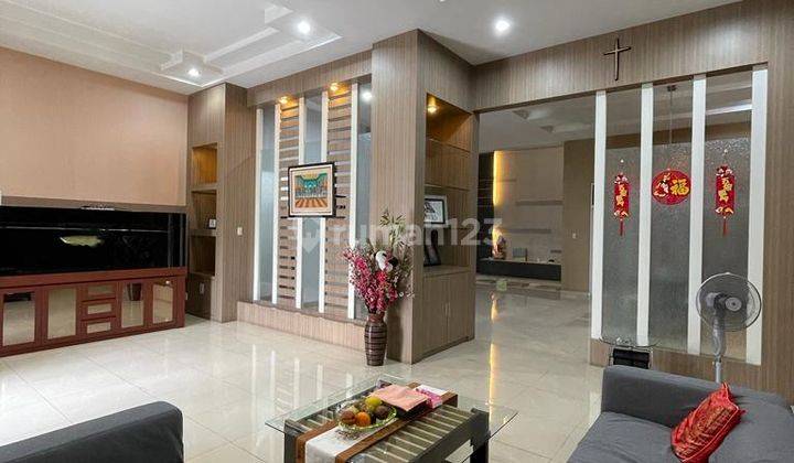 Dijual Villa Cemara Asri 2