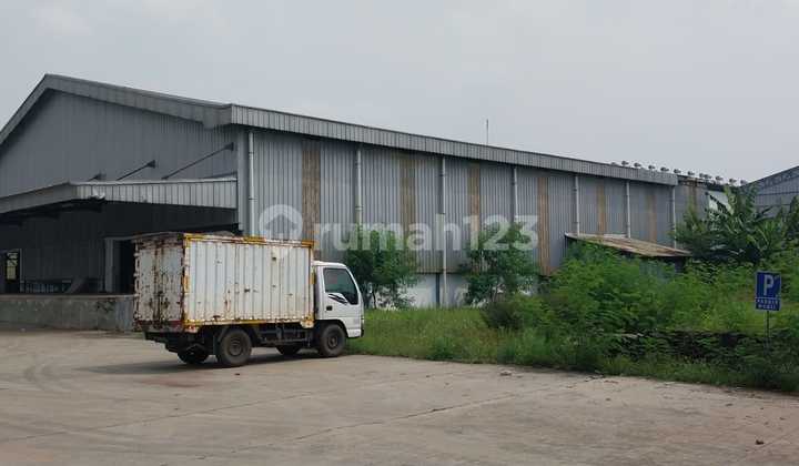 Dijual Bangunan Ex Pabrik di Jl. Narogong