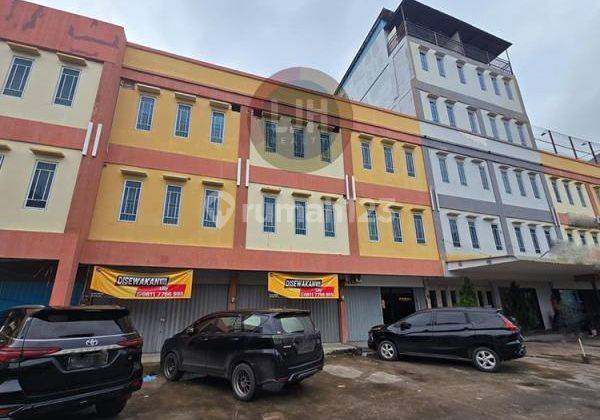 Disewakan Ruko 3 Lantai Siap Pakai Di Komplek Ruko Nagoya Indah 1