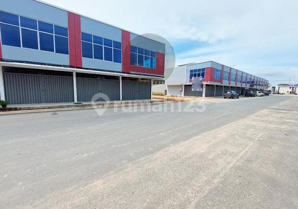 For Rent: Ready-to-use Shop House in Golden Bengkong BCI For Rent: Ready-to-use Shop House in Golden Bengkong BCI