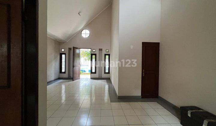 Rumah 1 Lt Disewakan di Sutera Delima Dekat Mall LW Alsut 2