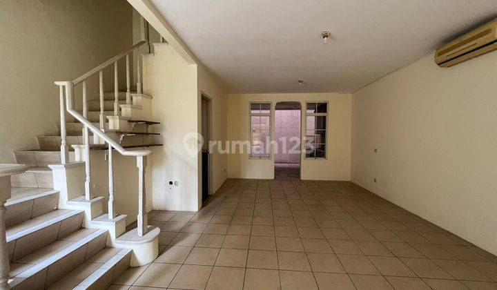 Rumah 2 Lantai Disewakan Semi Furnished di Lippo Karawaci  1