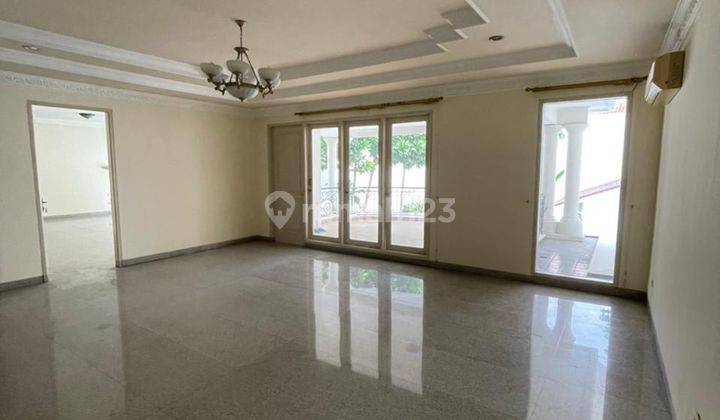 Rumah Besar dan Bagus Di Cilandak Siap Huni  16