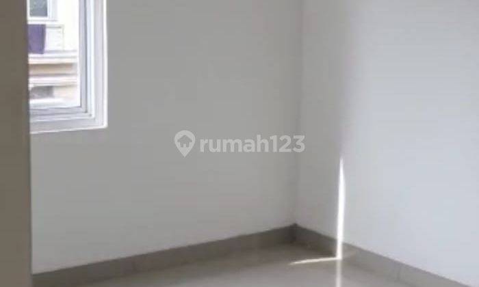 Rumah Hook 3 Lantai Siap Huni Secepatnya di Gading Serpong, Samara Village 9