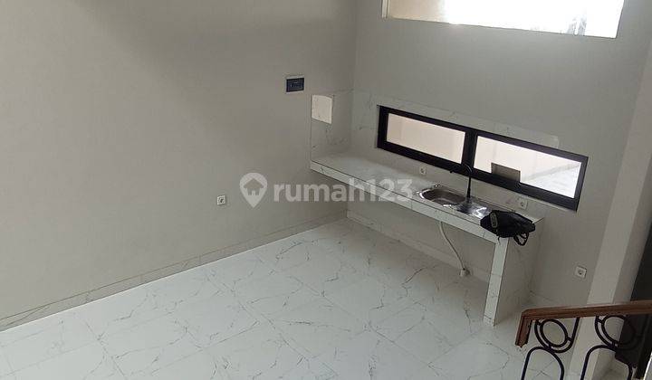 Rumah 2 Unit Modern Classic Sangat Nyaman di Villa Melati Mas 2