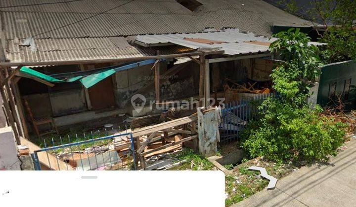 Rumah Pinggir Jalan Raya Apa Adanya di Kelapa Gading Jakarta 1