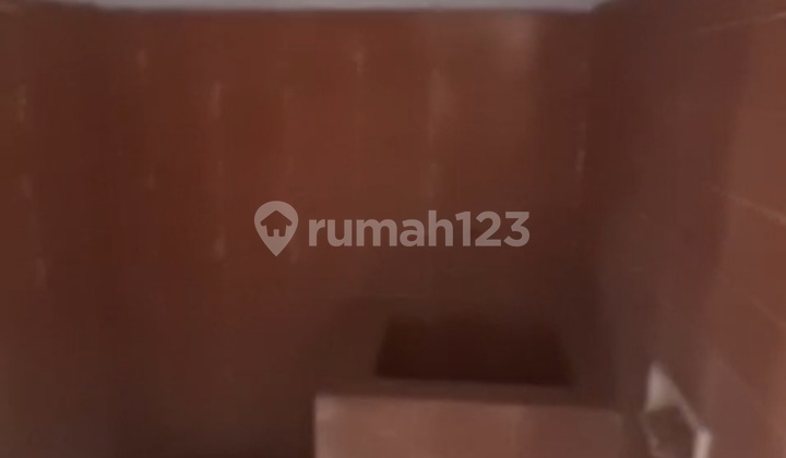 House for Sale in Sector 6 Gading Serpong, Renovated or As-Is Condition House for Sale in Sector 6 Gading Serpong, Renovated or As-Is Condition