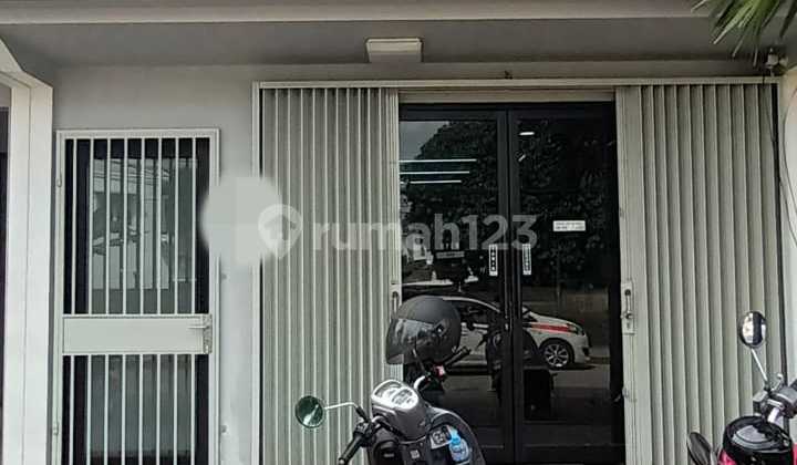 3-Storey Ready-to-Occupy Shop House for Rent at Cendana Parc, Lippo Karawaci 2