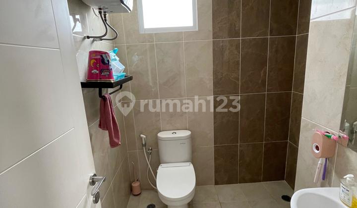 Apartemen Furnished Lt Penthouse @Rainbow Spring Condovilla 2