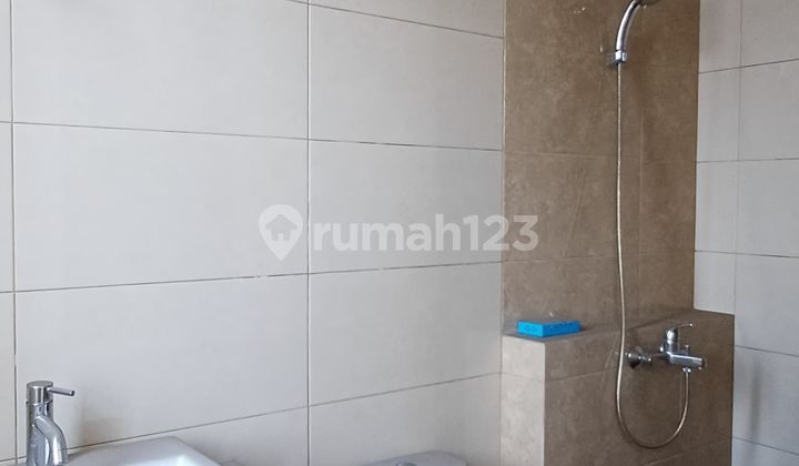 DIJUAL!! Hunian Modern Minimalis di Sutera Leora Dekat Pasar 8 2