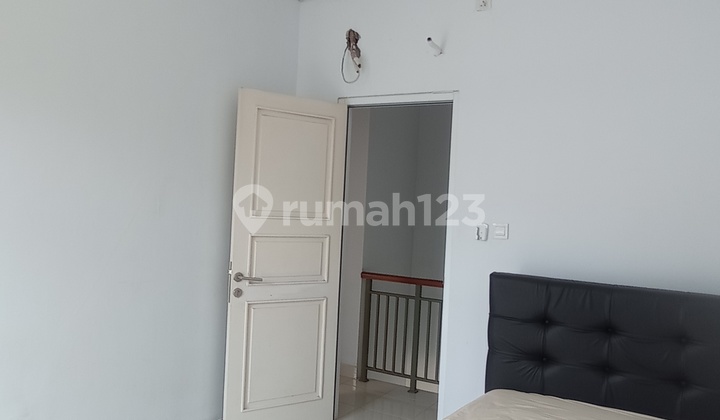 Siap Huni Rumah Semi Furnished Minimalis Modern @Virginia Village 2