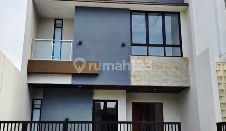 Ready New Luxury House in Taman Villa Meruya - Double Ceiling, SHM & Smart Door Lock