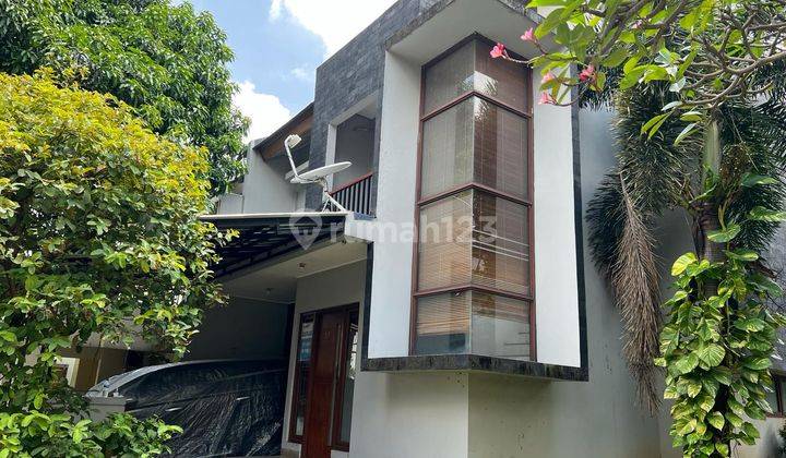 Rumah Desain Modern 2 Lt di Emerald Town House Bintaro Siap Huni 1