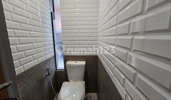 Rumah Mewah Minimalis Modern 2 Lantai Siap Huni @Medang Lestari 2