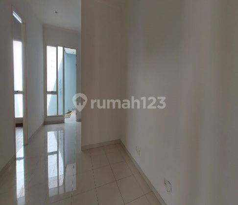 Rumah Modern 2 Lt Sutera Leora Dekat Kampus Binus Alam Sutera  2