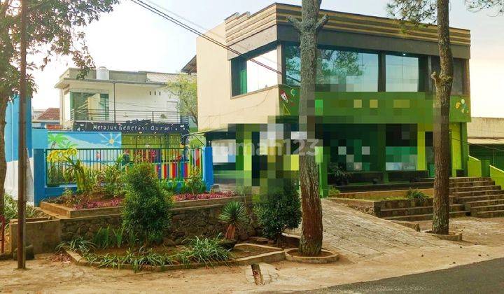 RUMAH BESAR HOOK TANAH LUAS DI BOULEVARD COCOK UTK USAHA KANTOR  1