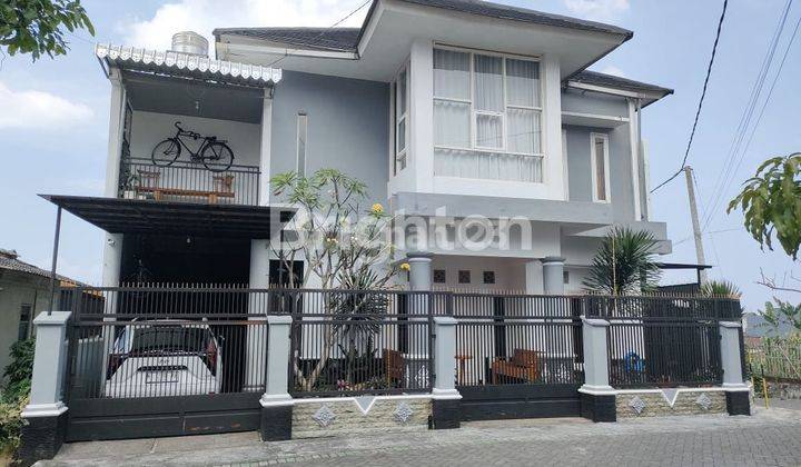 VILLA MEWAH 2 LT  CEPAT + FUTNITURE DI KOTA BATU STRATEGIS VIEW MENAWAN 1